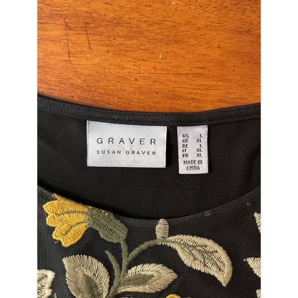 Susan Graver Black Embroidered Floral L Long Sleeve Bell Sleeve Tunic Top Large - Picture 6 of 11